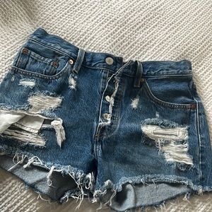 Levi jean shorts